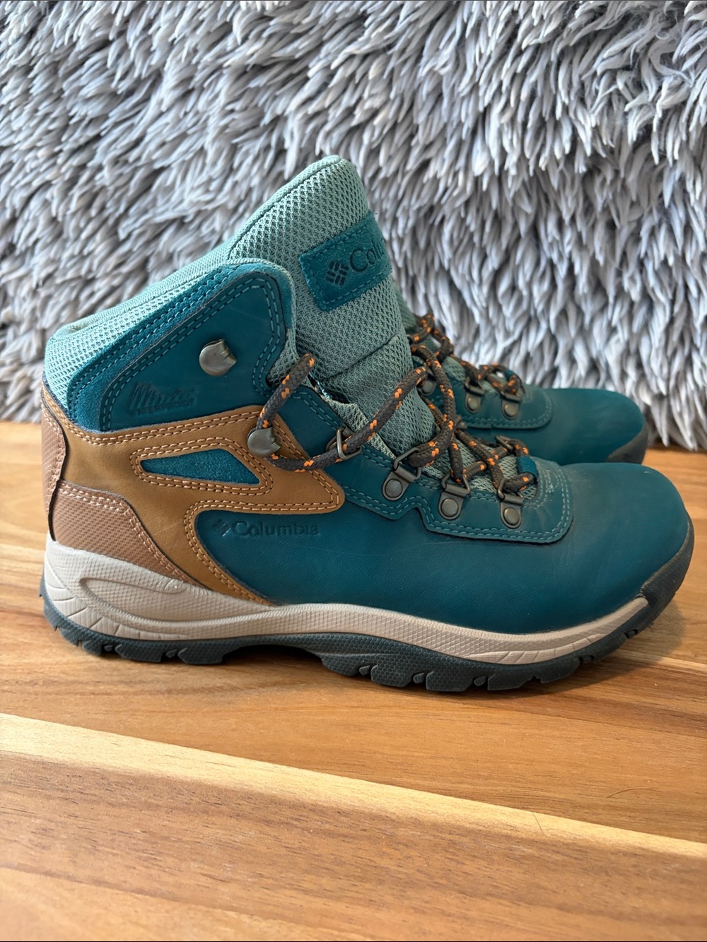 Columbia Teal Lace-Up Hiking Boots with Orange Accents